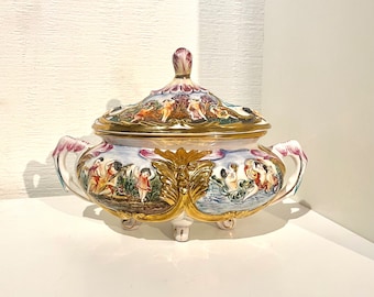 Vintage Majolica GB R Capodimonte Italy Tureen Dish & Cover Putti Relief Decoration Adorable color palette with golden rim and details.