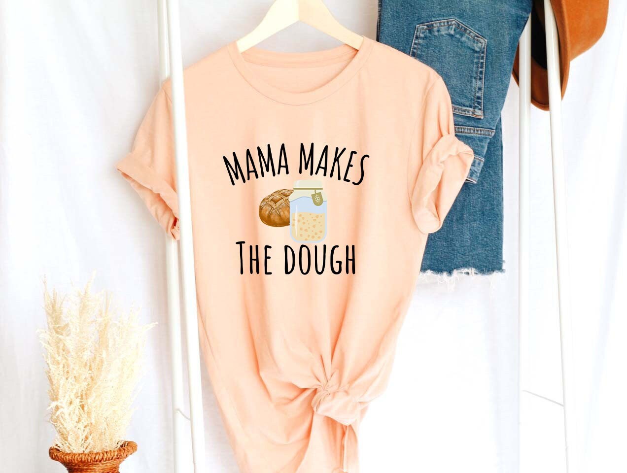 Mama Makes The Dough Shirt,Funny Sourdough Tee,Funny Baking Shirt,Homestead Gift,Baking Humor,Gift for Homemaker,gıft for her,gıft for mom