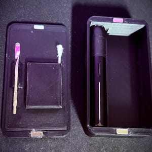 Full Size Pivot Magnetic Travel Case