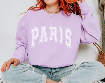 PARIS Sweatshirt Pastel Comfort Colors Shirt Travel in France Europe Vacation Gift Parisian Fashion Pullover Preppy French Girly Aesthetic