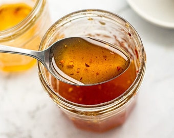 Bio-Honigessig, hausgemachter reiner Honigessig, authentische Lebensmittel aus Dorfprodukten, Honigessig mit traditionellem und Gourmet-Geschmack