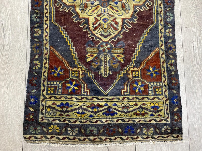 Turkish small rug, Vintage rug, Doormat, Wool carpet, 1.7x3.6 ft image 8