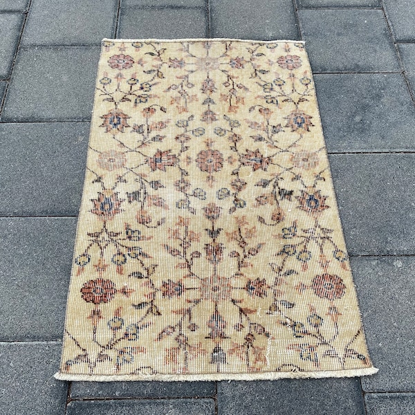 2x3 Yellow rug, Vintage rug, Turkish rug, Small rug, Accent rug, Oushak rug, Rustic rug, Turkey rug, Bohemian rug, Handmade rug 2.2x3.3 ft,