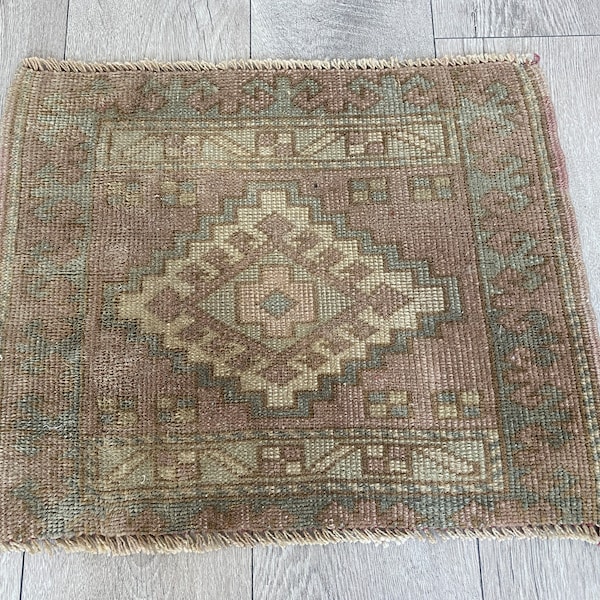 1.5 x 1.8 ft, Square rug, Boho rug, Small rug, Vintage rug, Turkish rug, Oriental rug, Bohemian rug, Handmade rug, Oushak rug, Doormat rug
