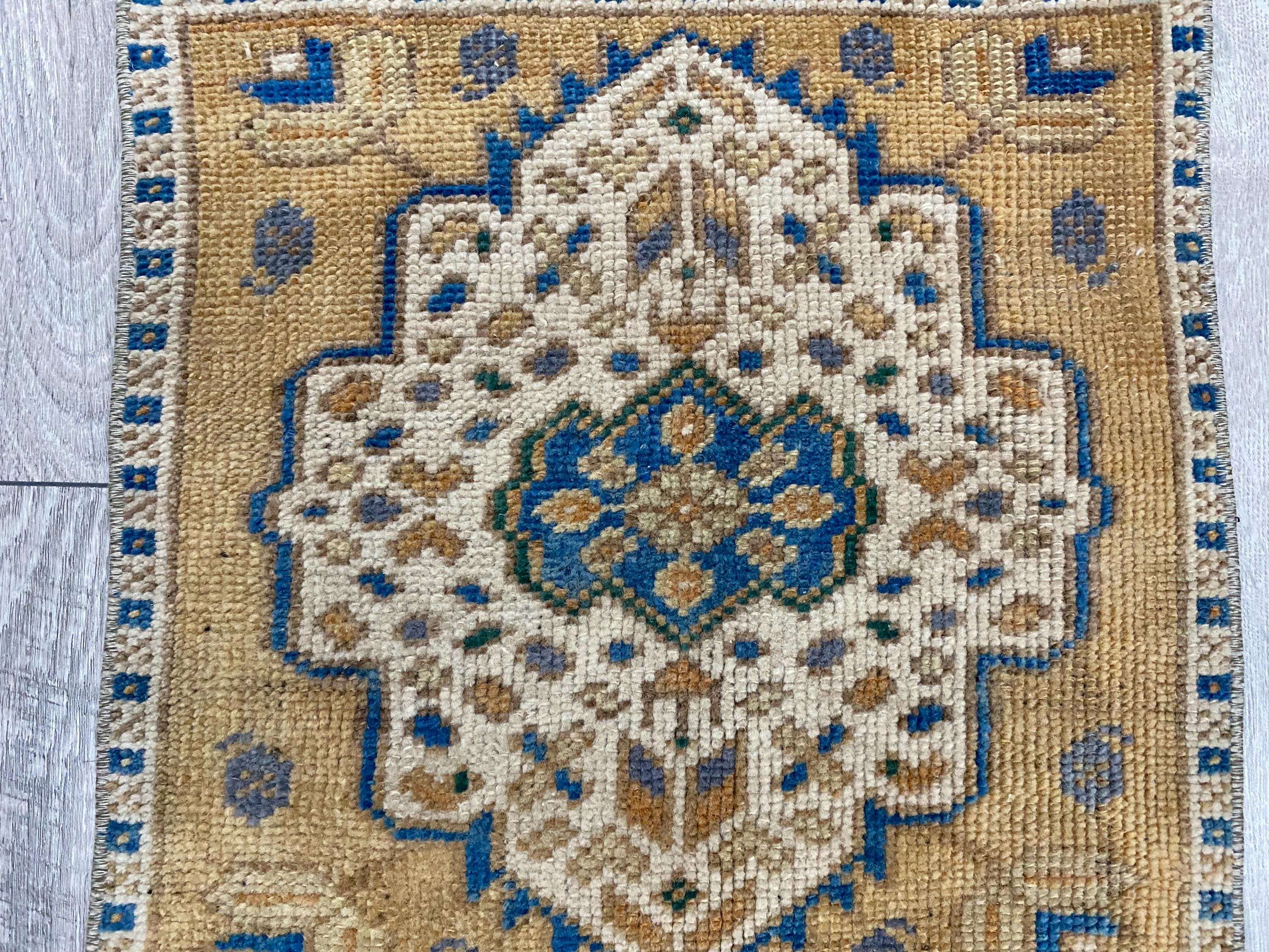 1.1x1.4 Ft, Square Rug, Small Turkish Rug, Vintage Rug, Doormat, Bath ...