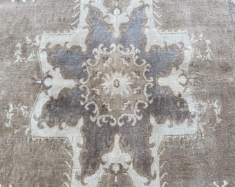 5x8 Brown rug, 5x8 Turkish rug, 5x8 Vintage rug, 5x8 Muted rug, 5x8 Oushak rug, Area rug, Pastel rug, Neutral rug, Antique rug, 5.4x8.3 ft