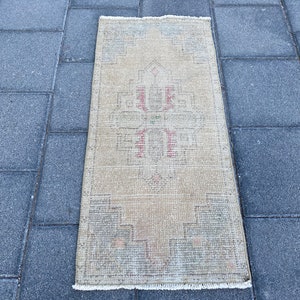 1.5 x 3.2 ft, Oriental rug, Turkey rug, Small rug, Faded rug, Turkish rug, Handmade rug, Oushak rug, Vintage rug, Doormat, Carpet, Boho rug