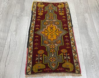 1.5x2.8 ft, Vintage rug, Doormat rug, Small rug, Oushak rug, Ethnic rug, Bath rug, Antique rug, Turkish rug, Boho decor, Handmade wool rug