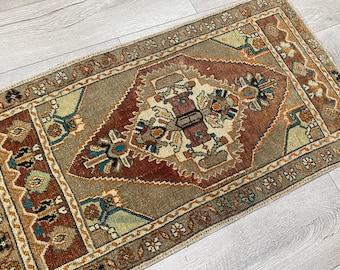 1.8 x 3.3 ft, Oriental rug, Vintage small rug, Boho rug, Handmade rug, Bohemian rug, Turkish rug, Doormat, Oushak rug, Wool rug, Boho rug