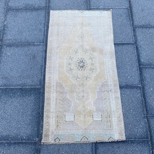 1.4 x 2.9 ft, Vintage rug, Faded rug, Bohemian rug, Wool rug, Handmade rug, Turkish rug, Doormat rug, Neutral rug, Oushak rug, Bath rug