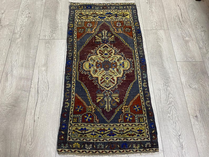 Turkish small rug, Vintage rug, Doormat, Wool carpet, 1.7x3.6 ft image 1
