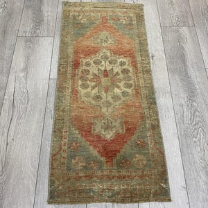 1.5 x 3.4 ft, Vintage small rug, Faded rug, Antique rug, Turkish rug, Neutral rug, Bohemian rug, Organic wool rug, Boho rug, Doormat rug