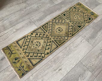 1.2 x 4.0 ft, Vintage rug, Small rug, Turkish rug, Antique rug, Doormat rug, Bohemian rug, Boho rug, Organic wool rug, Oushak rug