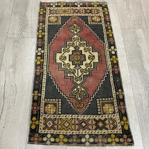2x3 Pink rug, 2x3 Small rug, 2x3 Turkish rug, 2x3 Vintage rug, 2x3 Mini rug, 2x3 Doormat rug, 2x3 Oushak rug, 2x3 Bath rug, 1.7x3.1 ft