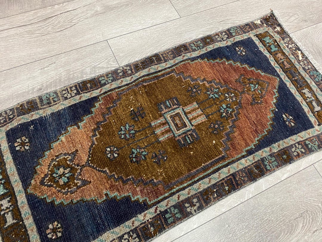 1.4 X 3.3 Ft, Turkish Small Rug, Doormat Rug, Vintage Rug