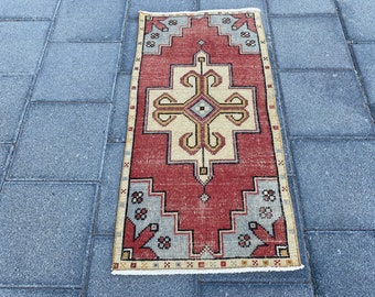 1.7 x 3.3 ft, Boho rug, Doormat rug, Turkish small rug, Vintage rug, Oriental rug, Bath rug, Oushak wool rug, Organic rug, Handmade rug