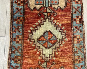 1.6 x 2.3 ft, Handmade wool rug, Turkish small rug, Vintage rug, Doormat rug, Boho rug, Bohemian rug, Organic rug, Bath rug, Boho decor rug
