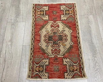Vintage Red Wool Turkish Rug, Boho Doormat, 1.6x2.5 ft