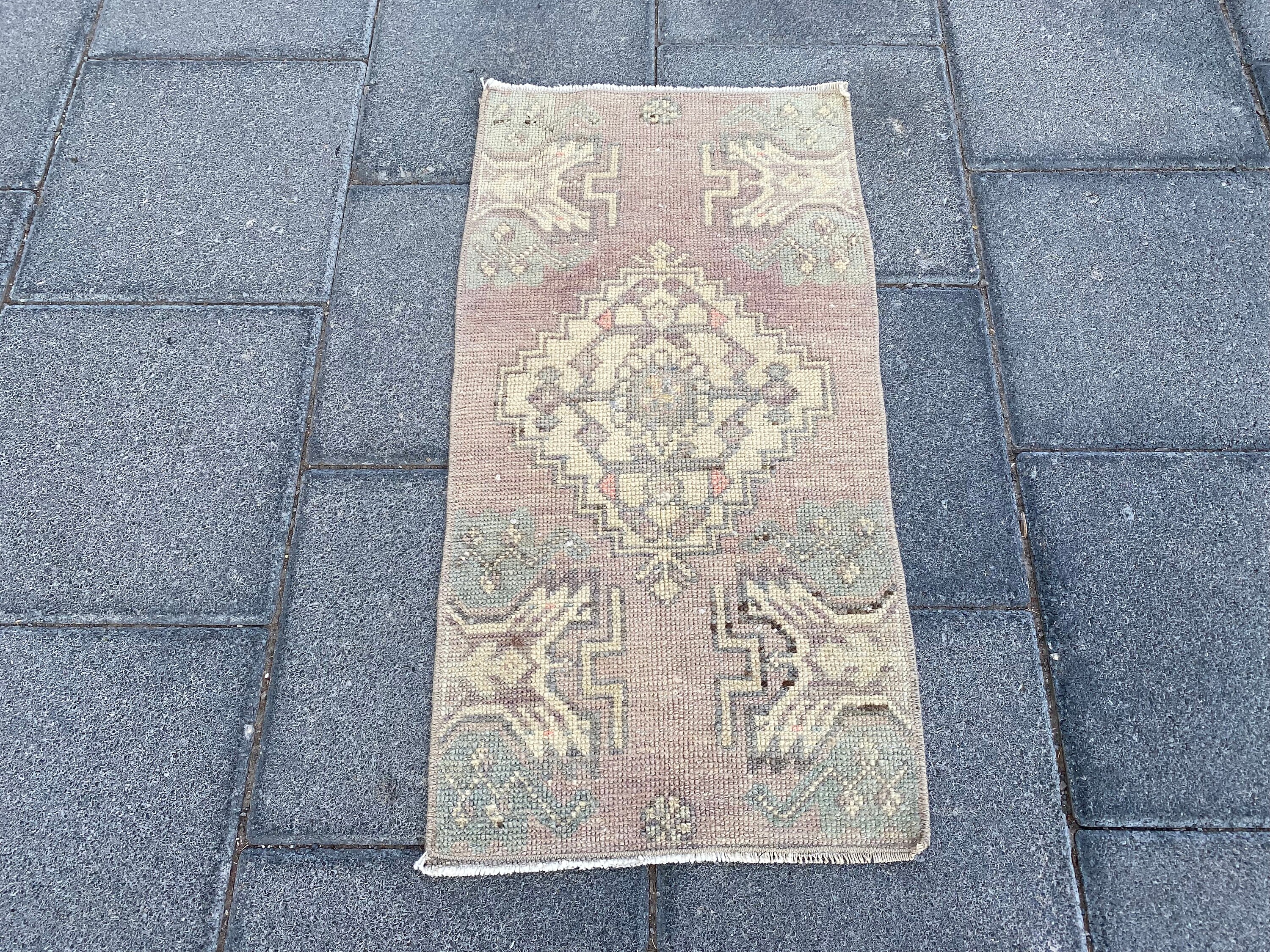 1.2 x 2.4 ft, Purple rug, Faded rug, Turkish rug, Small rug, Doormat rug, Boho rug, Oushak rug, Vintage rug, Bohemian rug, Handmade wool rug