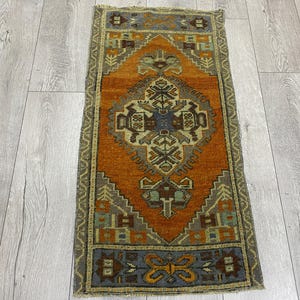 2x3 Orange rug, 2x3 Small rug, 2x3 Turkish rug, 2x3 Vintage rug, 2x3 Mini rug, 2x3 Doormat rug, 2x3 Oushak rug, 2x3 Bath rug, 1.7x3.3 ft