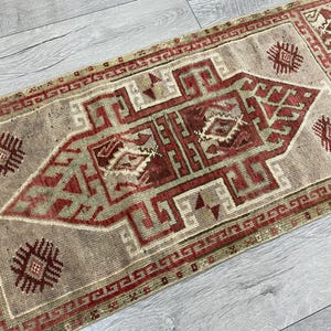 2x4 Doormat rug, 2x4 Vintage rug, 2x4 Small rug, 2x4 Mini rug, 2x4 Turkish rug, 2x4 Wool rug, 2x4 Oushak rug, 2x4 Antique rug, 1.6 x 4.0 ft