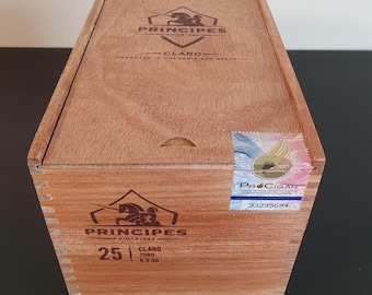 Vintage Principes Cigar Box Dominican Republic Wooden Slide Lid Humidor Storage Collectible Display Case