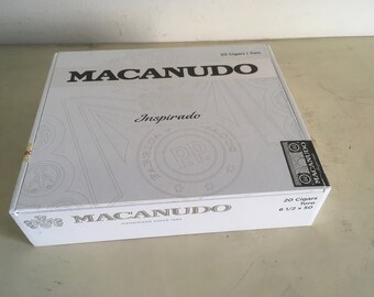 Macanudo Inspirado Empty Cigars Box.  Collectible Wooden Storage Box, made in Nicaragua. 21.2  X 17.7 X 5 cm.