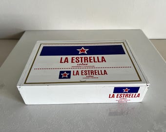 La Estrella Solar, Empty Cigars Box.  Collectible Wooden Storage Box, Hand Made in Spanish Honduras. 21.5  X 14 X 5 cm.