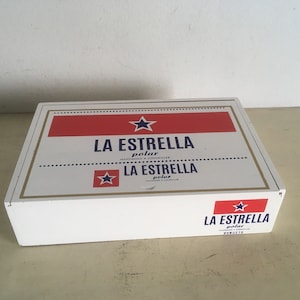 La Estrella Solar, Empty Cigars Box.  Collectible Wooden Storage Box, Hand Made in Spanish Honduras. 21.5  X 14.5 X 5.5 cm.