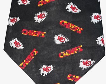 Tied Together KC Chiefs Bandanchie