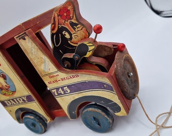 milk truck Fisher Price Elsies, Wooden toy on wheels #745 Original, rare.