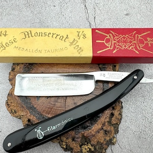 Razor Filarmonica 14 Medallion Taurino, Vintage Straight Razor Spain R-67