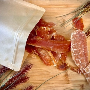 Premium Dehydrated Chicken Jerky for Dogs – All-Natural, Human-Grade Goodness