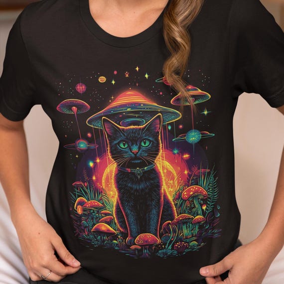 Psychedelic Cat T-Shirt – Trippy Cat Unisex Tee, Heavy Cotton Shirt for Cat Lovers, Cool Graphic Animal Gift