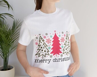 Merry Christmas Shirt, Cute Holiday Graphic Tee, Christmas Tree Design, Festive Snowflake T-Shirt, Christmas Gift Idea, Holiday Outfit