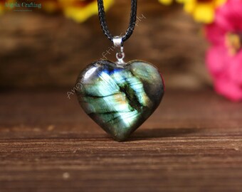 Delicate Heart Shaped Labradorite Stone Necklace, Natural Labradorite Pendant Necklace, Healing Crystal Necklace ,Spiritual Protection Gift