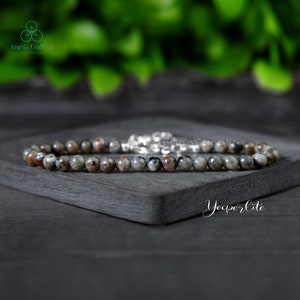Delicate Yooperlite Bracelet, Natural Yooperlite Firestone Dainty Bracelet, Sodalite Fluorescent, UV Reactive Crystal Minimalist Bracelet