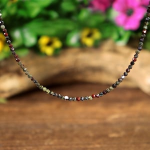 Bloodstone Choker, Natural Dragon Bloodstone Gemstone Necklace, Bloodstone Crystal Dainty Choker Necklace Mother's Day Gift, Root Chakra