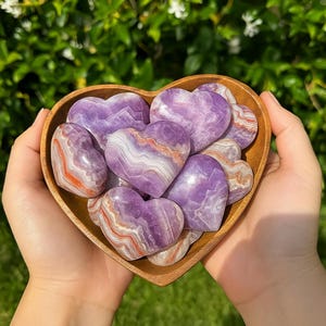 Mexican Crazy Lace Agate Crystal Hearts, Amethyst Lace Agate Heart, Natural Gemstone Hearts, Banded Agate in Amethyst Crystal Heart Carving
