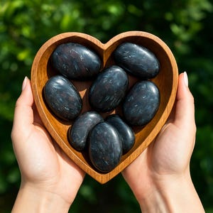 Arfvedsonite Palm Stone -Natural Polished Arfvedsonite Crystal Pocket Stone -Arfvedsonite Worry Stone - Genuine Arfvedsonite with Blue Flash