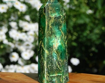 Emerald Point Tower, Natural Gemstone Emerald Obelisk Wand,  Emerald Crystal Collection. Heart Chakra Mineral Specimens Gift, May Birthstone