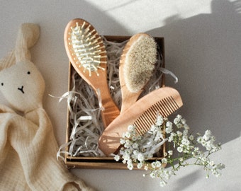 Ensemble de brosses à cheveux personnalisées. Ensemble de brosses à cheveux en bois. Peigne en bois. Brosse en poils de chèvre. Cadeau personnalisé. Cadeau pour bébé. Idées cadeaux pour bébé.