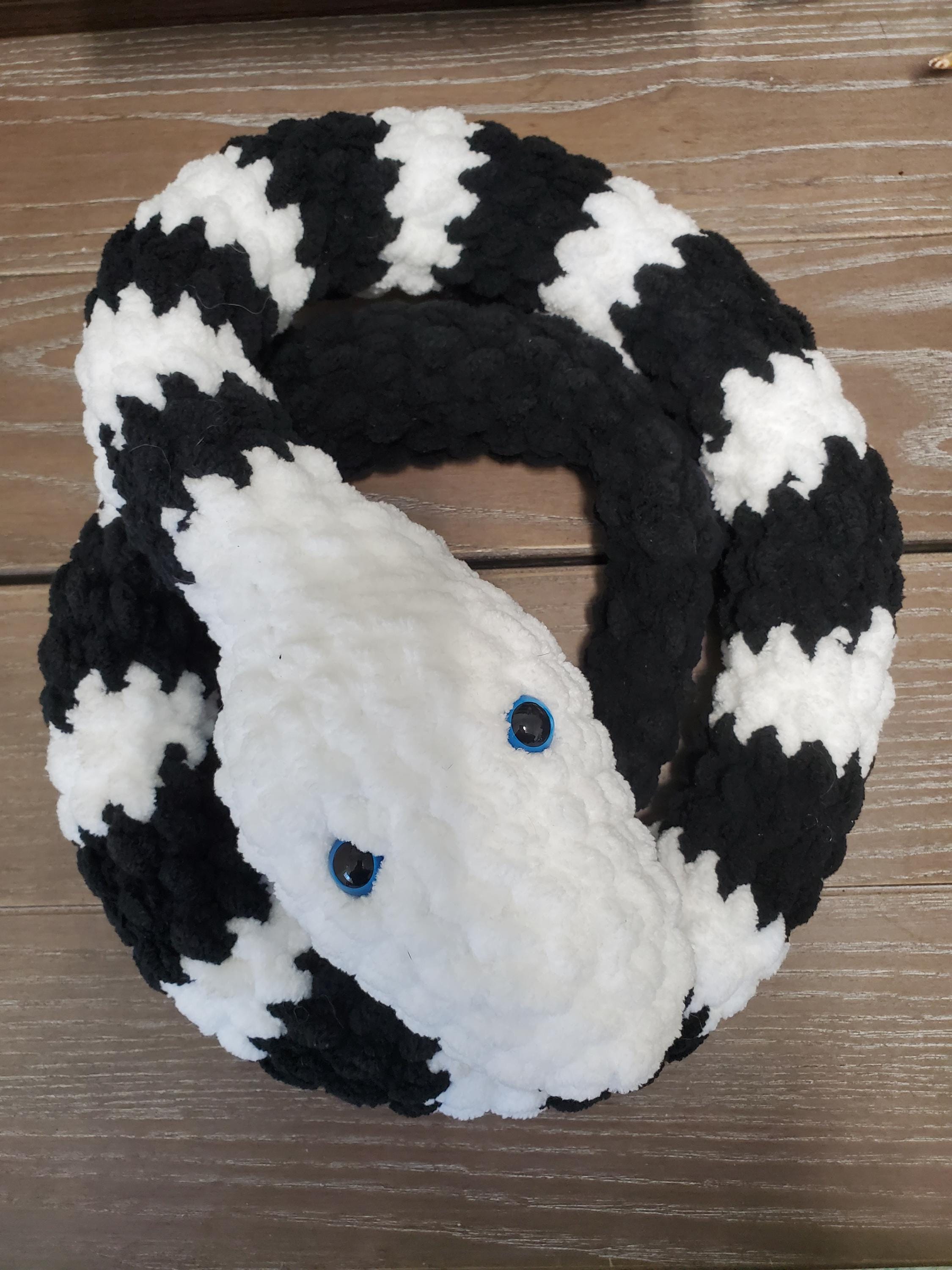 Crochet Snake Amigurumi - Image 1