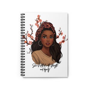 Caderno Espiral FORÇA E DIGNIDADE - Linhas Pautadas