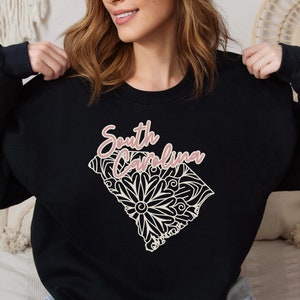 South Carolina Crewneck Sweatshirt, South Carolina Pullover, Minimalist Sweater, Boho Apparel, SC Vacation Shirt, Carolina Gifts, State Map