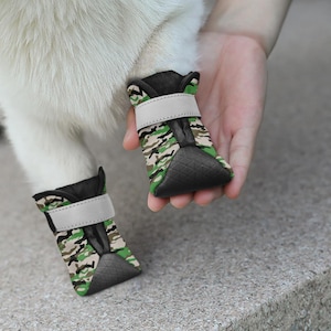 Dog Boots & Paw Protectors With Green Camo pattern, 4 Pcs Dog Shoes,Indoor and Outdoor Soft Dog Shoes,Gift for Dog Mom,Available in 4 sizes