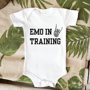 Emo in Training SVG, Emo Kid Logo, Emo Kid PNG, Emo Baby Logo, Emo Baby PNG, Elder Emo Logo, Emo Baby Kleidung Design, zukünftiges Emo Kid Logo