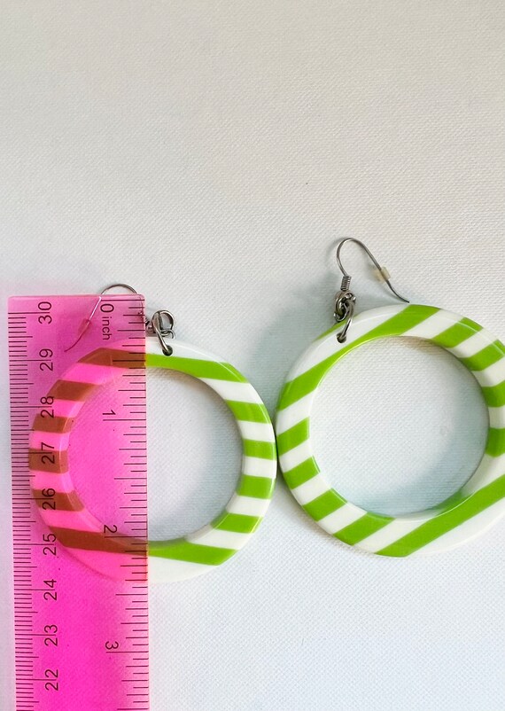 Acrylic Green White Striped Hoop Earrings Vintage… - image 4