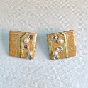 Large Square Metal Glamour Stud Earrings Retro 1980s Faux Pearl