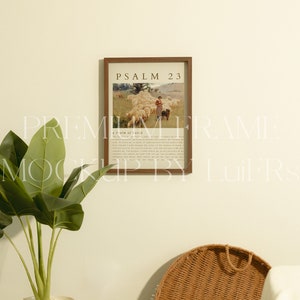Single frame 5x7 mockup frame, frame mockup for artwork, digital frame mockup for prints, photoframe mockup for digital prints, psd frame.